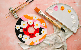 How to paint on a vinyl record