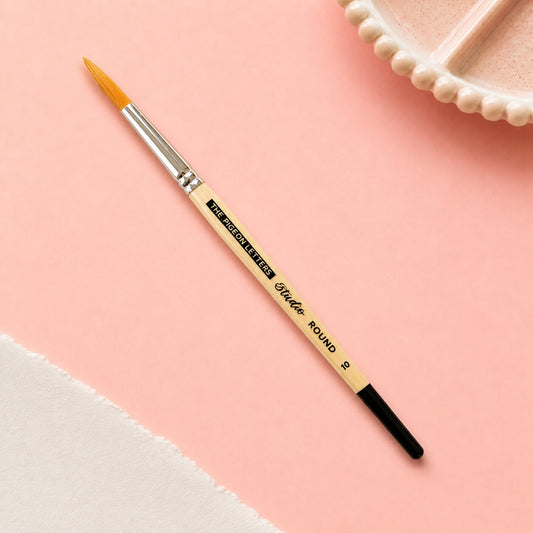 #10 Studio Round Paintbrush