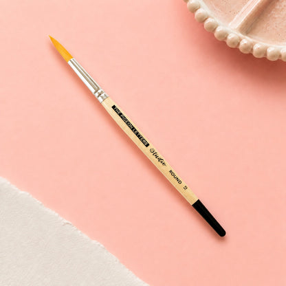 #12 Studio Round Paintbrush