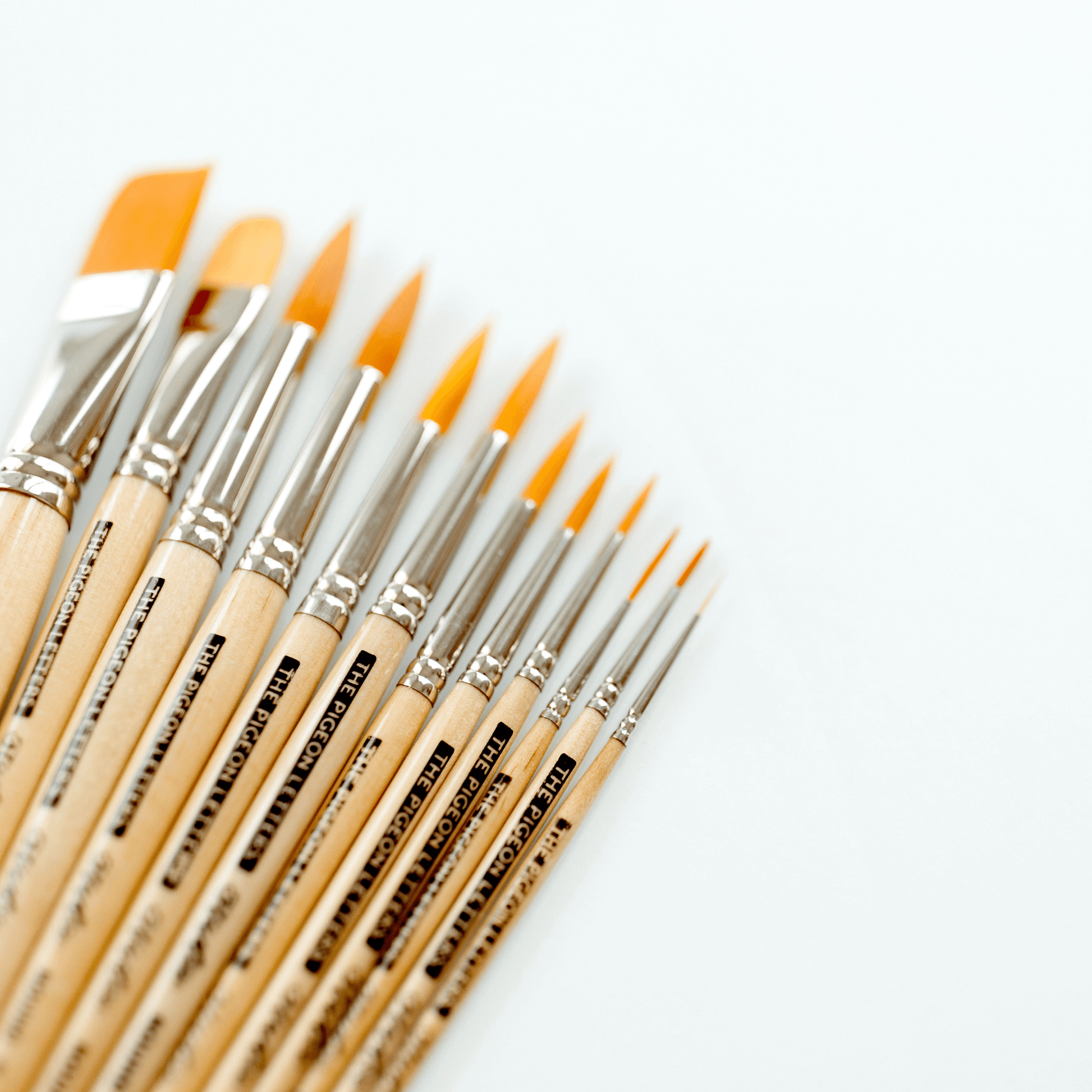 Synthetic bristle paintbrushes