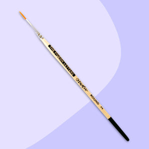 Small round synthetic paintbrush
