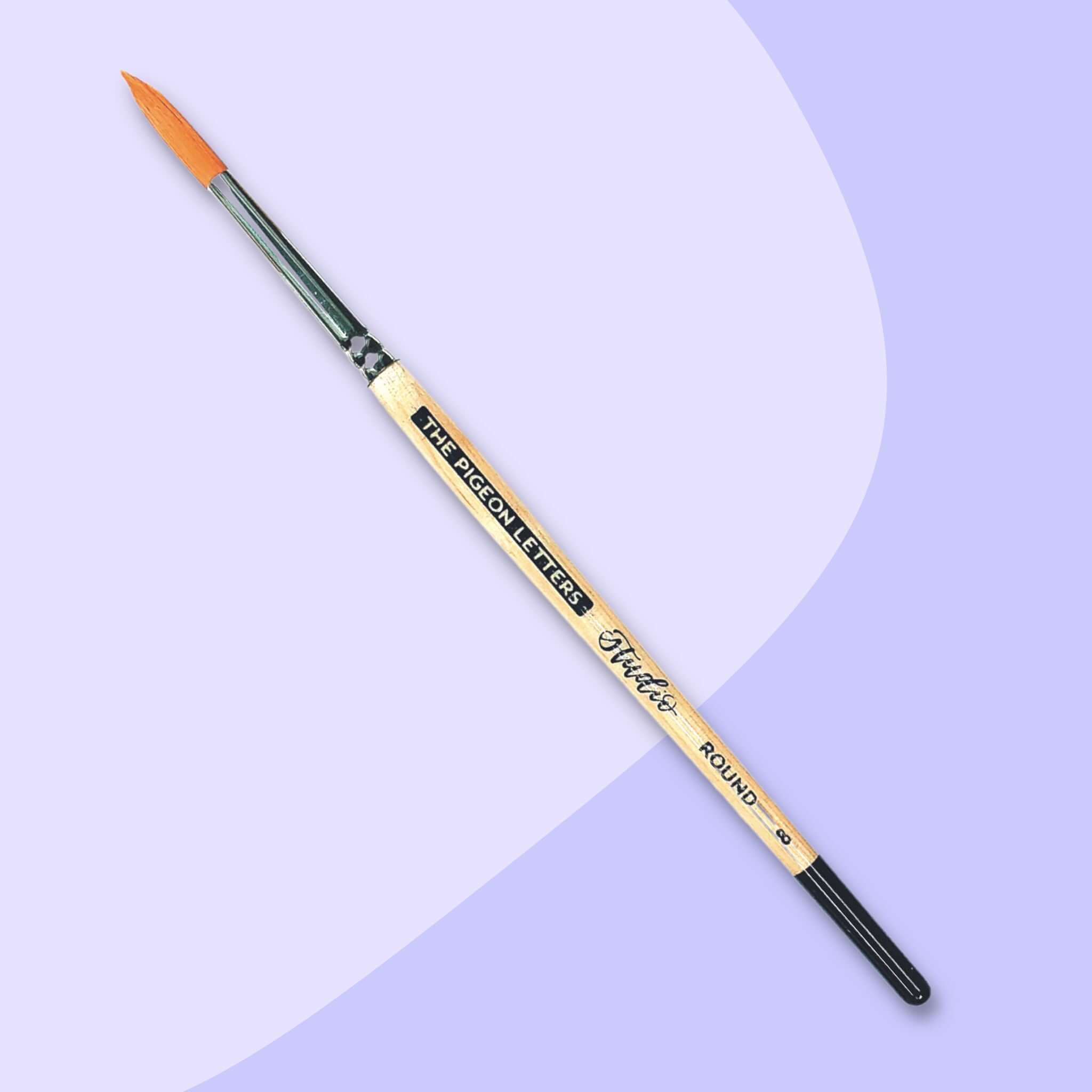 Large watercolor brush with synthetic brisltes